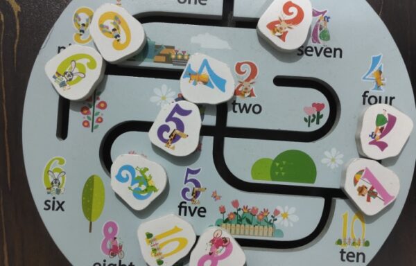 WOODEN NUMBER MAZE No. 1037