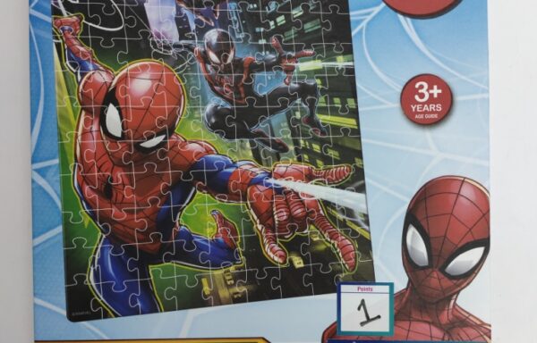 99 PCS SPIDERMAN JIGSAW PUZZLE No. 650