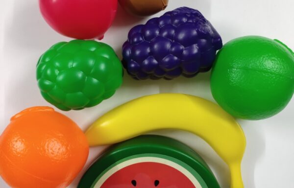 FRUITS SET (PLASTIC) No. 655