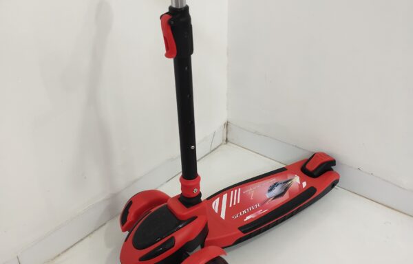 RED SCOOTER NO. 1900