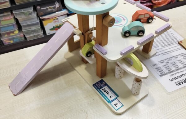 CAR PARKING WOODEN NO. 2077