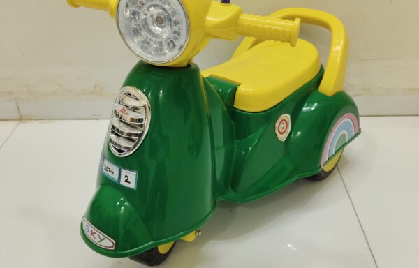 SKY VESPA GREEN NO. 2074