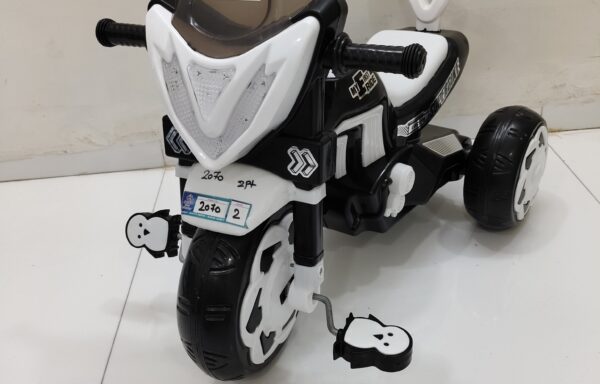 SUPER BIKE WHITE MUSICAL NO. 2070