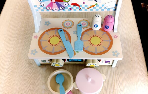 ANIMAL KITCHEN SET WOODEN NO. 2147